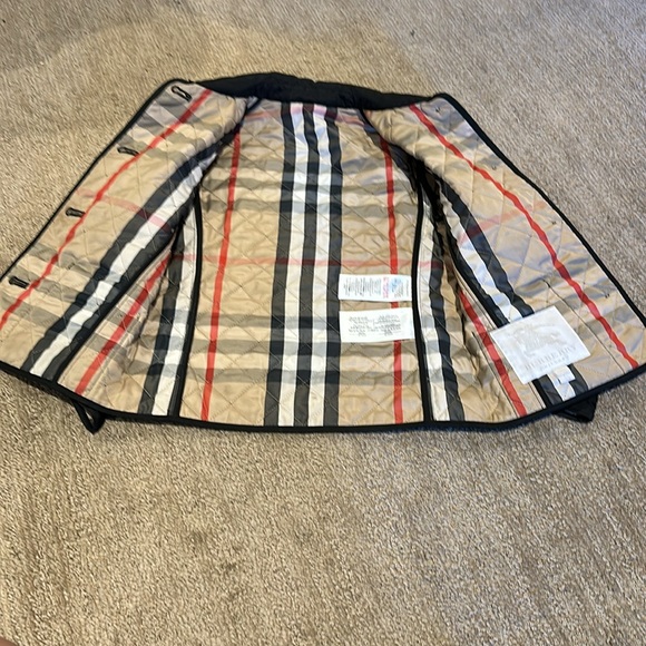 Authentic Burberry jacket - Picture 4 of 15